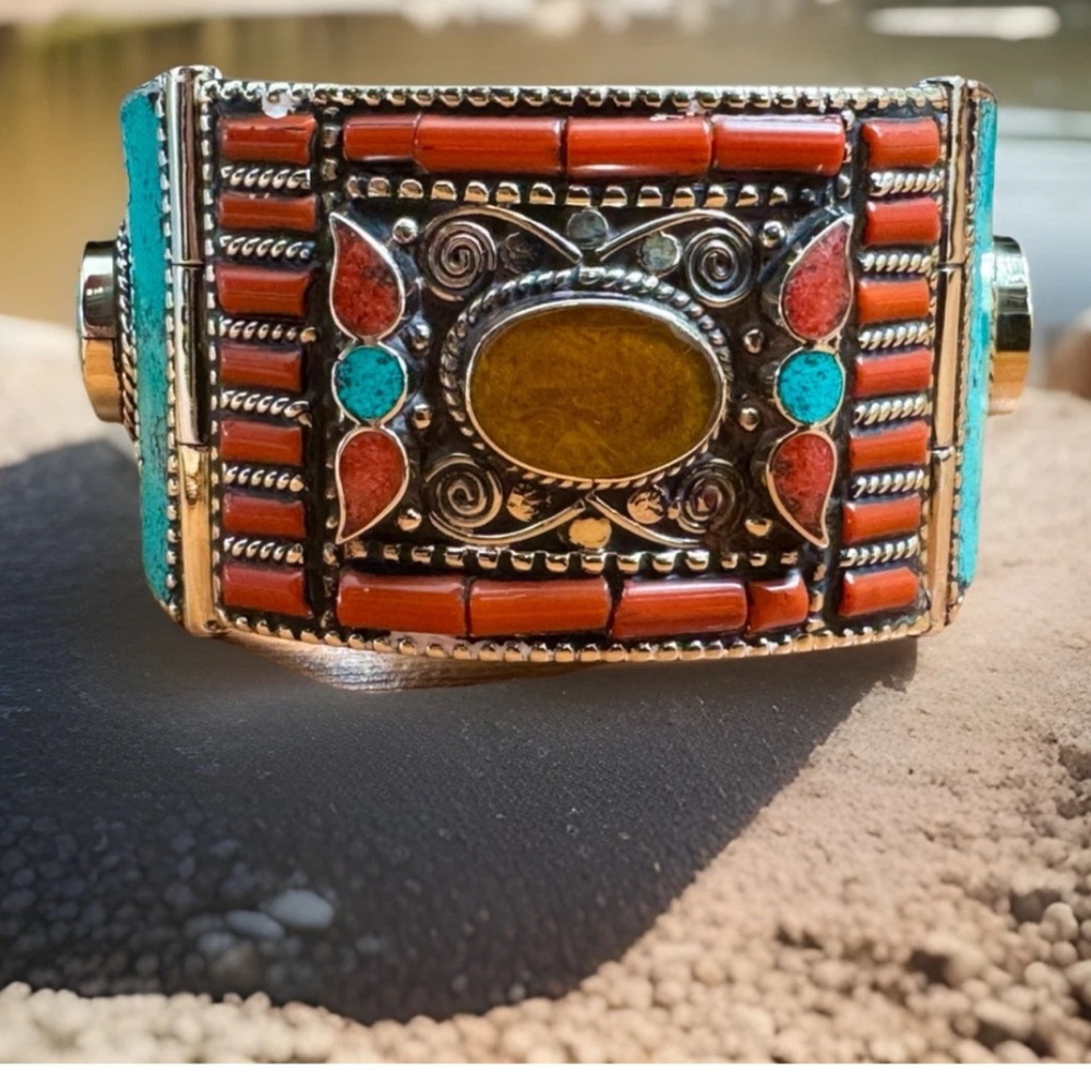 Handcrafted Ethnic Indo/Tibet Bangle Bracelet Inlay Stones Set In Silver 127gram